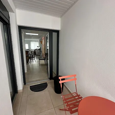 Estrelas - Centre -vue -choix De 3 Maisons Independantes Dans La Meme Rue - A 300 Metres -parking Gratuit- *