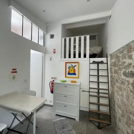 As Estrelas -trois Hebergements Au Choix Acces Independants Meme Rue - Proche Centre -calme -confort -climatises - Plages -surf- Parking Free Feriehus Peniche